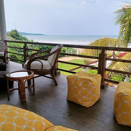 Santi Beach House With Pool & Beach فيليغاما الغرفة الصورة